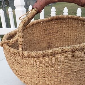Adametu Hand woven Ghana Bolga basket - Neutral